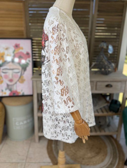 Veste en dentelle blanche étoiles Skulls & Red Roses du 36 au 48 et même +  