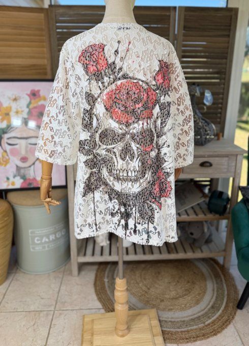 Veste en dentelle blanche étoiles Skulls & Red Roses du 36 au 48 et même +  