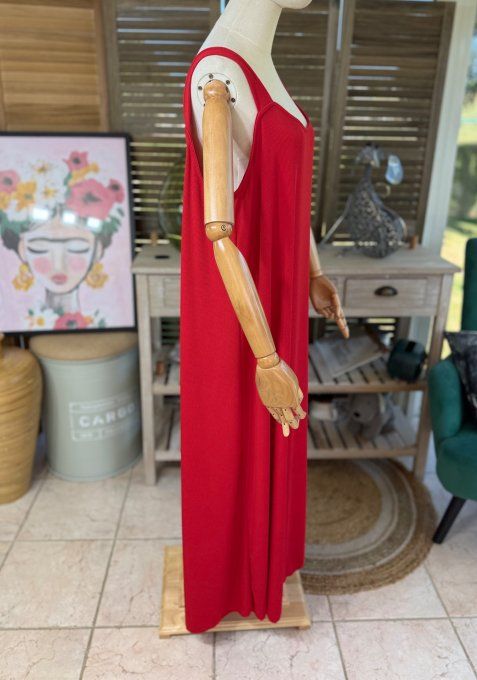 Robe trapèze longue à bretelles larges rouge côtelée du 40 au au 52/54 