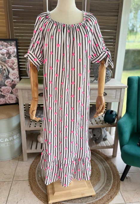 Robe longue gaze de coton écru rayé noir coeurs rose fluo du 40 au 50 