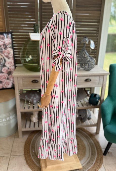 Robe longue gaze de coton écru rayé noir coeurs rose fluo du 40 au 50 