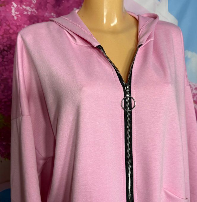 Gilet à capuche asymétrique ample sweat rose bonbon douceur +++ du 40 au 50 et même +