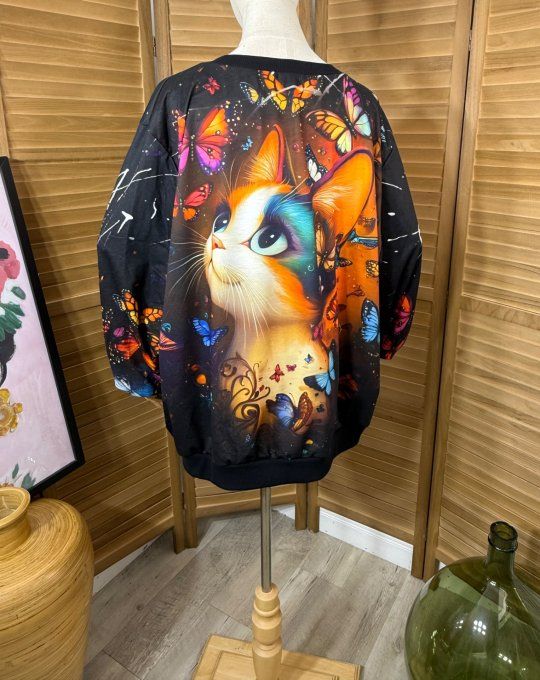 Sweat ample col V manches longues Le Chat et les Papillons du 40 au 52