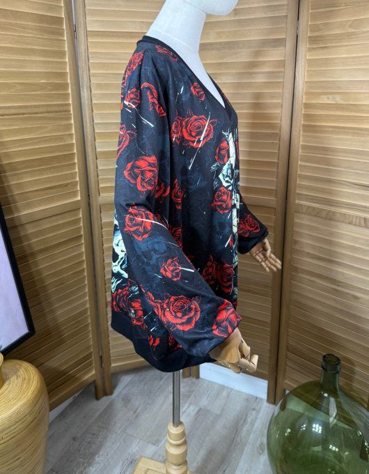 Sweat ample col V manches longues The Skulls Tribe & Red Roses du 40 au 52