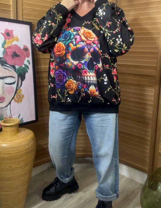 Sweat ample col V manches longues Mexican Skulls Calavera & Flowers du 40 au 52