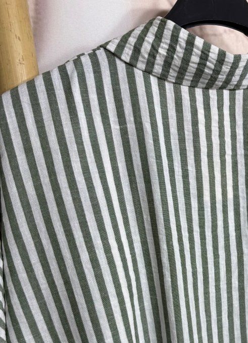 Chemise oversize rayée Kaki & blanc effet gaufré et aspect Lin du 40 au 52/54  