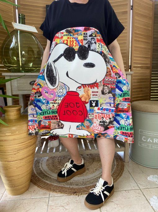 Robe trapèze courte noire & multicolore Love Snoopy Sixties du 40 au 50