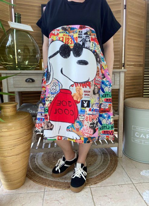 Robe trapèze courte noire & multicolore Love Snoopy Sixties du 40 au 50