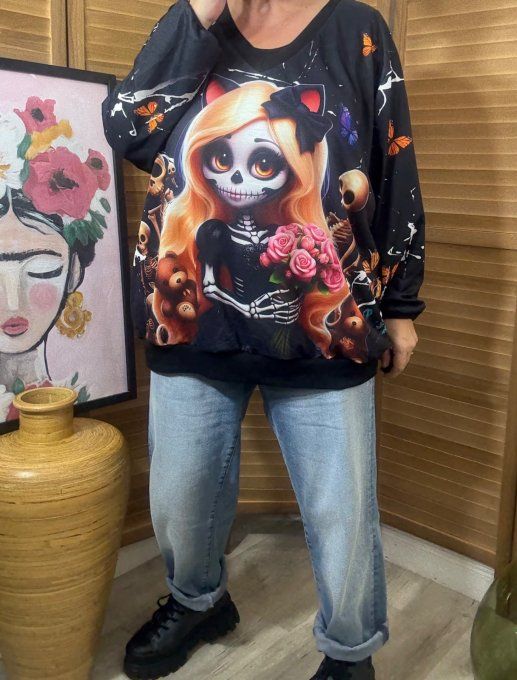 Sweat ample col V manches longues The Skeleton Girl & Pink Roses du 40 au 52