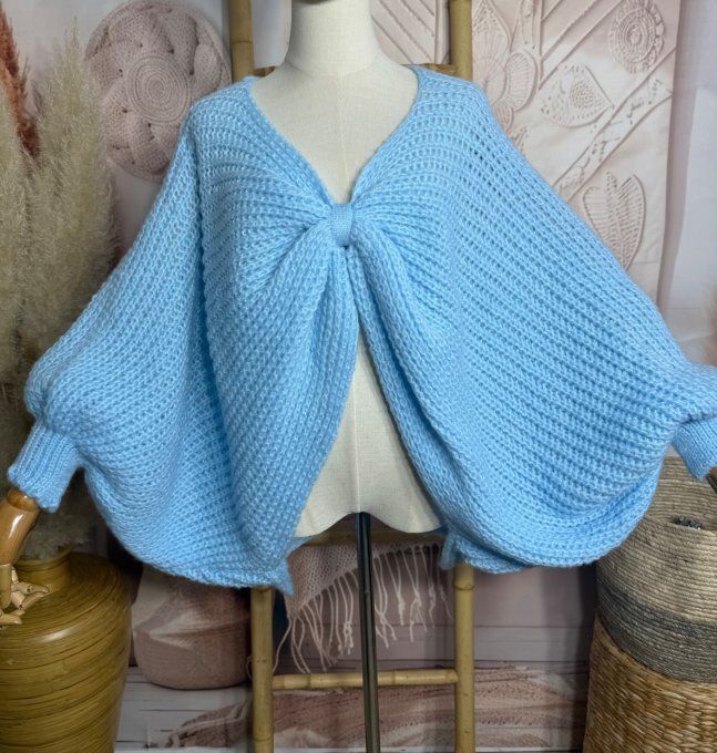 Pull ample façon Papillon manches chauve-souris bleu ciel douceur +++ du 42 au 58/60