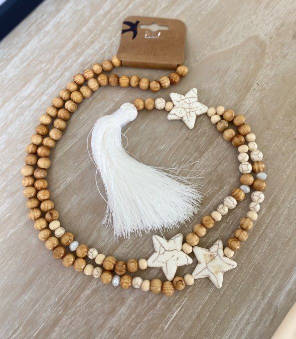 Sautoir étoiles pompon blanc marbré & perles bois bohème chic
