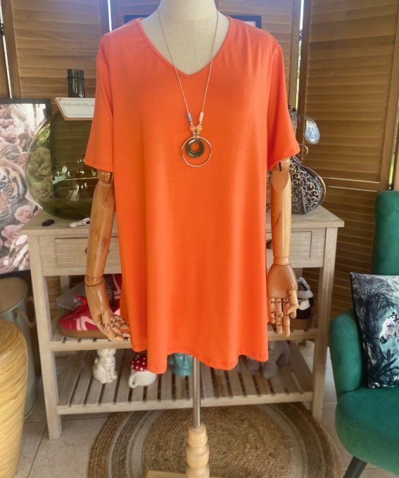 Top trapèze manches courtes orange + collier du 42 au 52/54 
