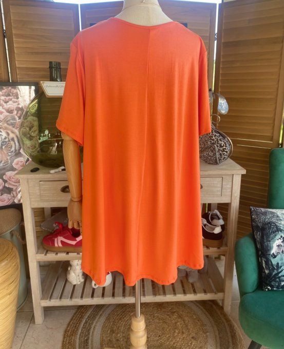 Top trapèze manches courtes orange + collier du 42 au 52/54 