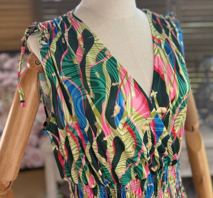 Robe dite "magique" ultra extensible arabesques tons verts bulles dorées or du 38 au 50/52