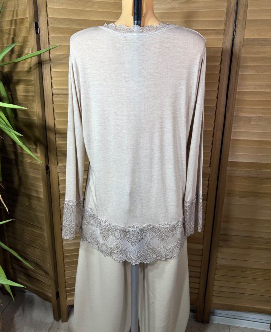 Top dentelle / Sous-pull dit "Rouleau" beige manches longues qualité +++ du 40 au 52