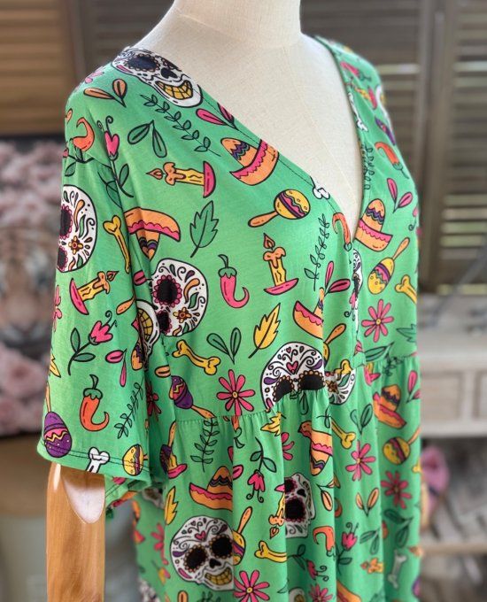 Robe trapèze courte verte Skulls  Calaveras Viva Mexico du 40 au 52 