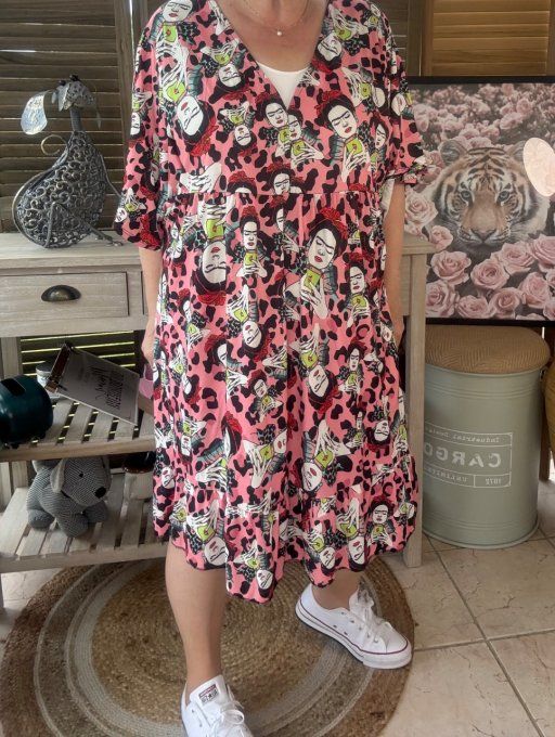 Robe trapèze courte rose corail Viva Frida Kahlo du 40 au 52 