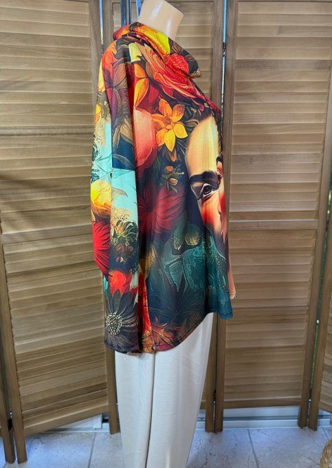 Top ample col bénitier multicolore Frida Kahlo aux Fleurs du 42 au 54/56 