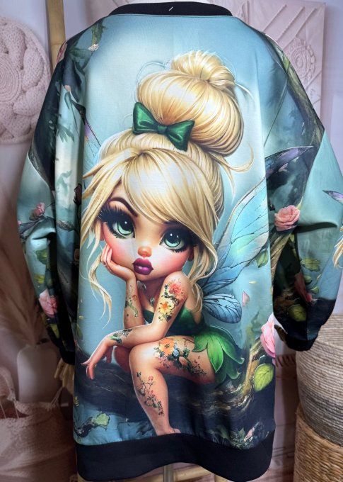 Sweat ample col V manches longues La Fée Clochette Tattoo Girl du 40 au 52/54  