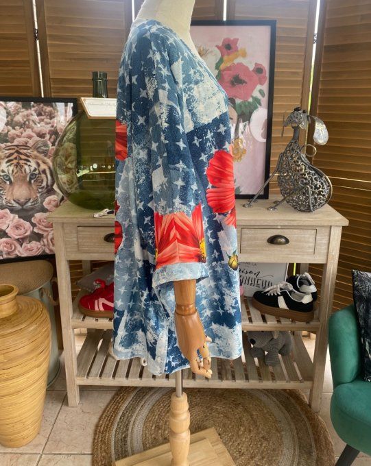 Tunique trapèze oversize manches courtes effet jeans Fleurs rouges  du 42 au 56/58 et même + 