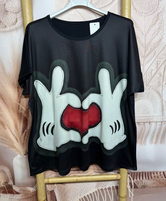 Tee-shirt ample noir manches courtes Mains Coeur rouge Love du 40 au 50/52 