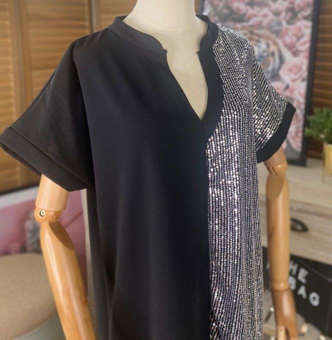 Robe ample noire  et sequins argentés manches courtes  du 40 au 48/50