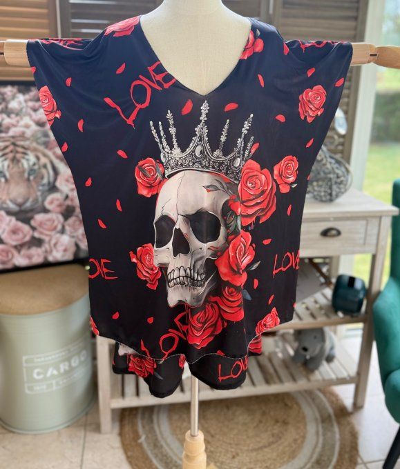 Ensemble short + top noir Skulls & Red Roses du 38 au 50/52