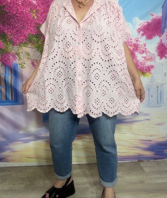 Chemise oversize en coton rose poudré broderie anglaise ajourée du 42 au 56  