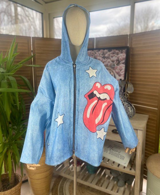 Coupe-vent à capuche déperlant  effet jeans délavé Rolling Stones Stars du 38 au 48/50 et même + 
