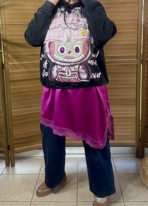 Sweat à capuche noir délavé Labubu & sequins strass perles noeuds en relief du 38 au 50