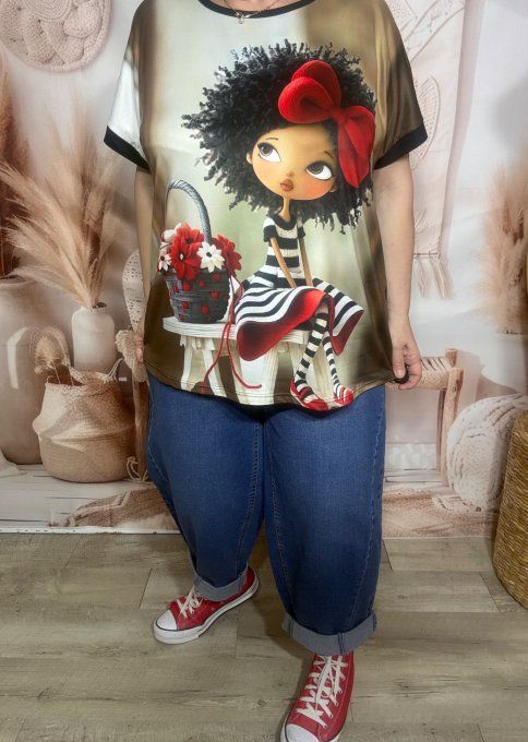 Tee-shirt ample noir manches courtes La Fillette à la robe rayée du 40 au 50/52  