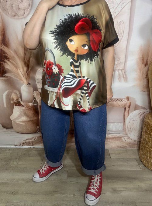 Tee-shirt ample noir manches courtes La Fillette à la robe rayée du 40 au 50/52  