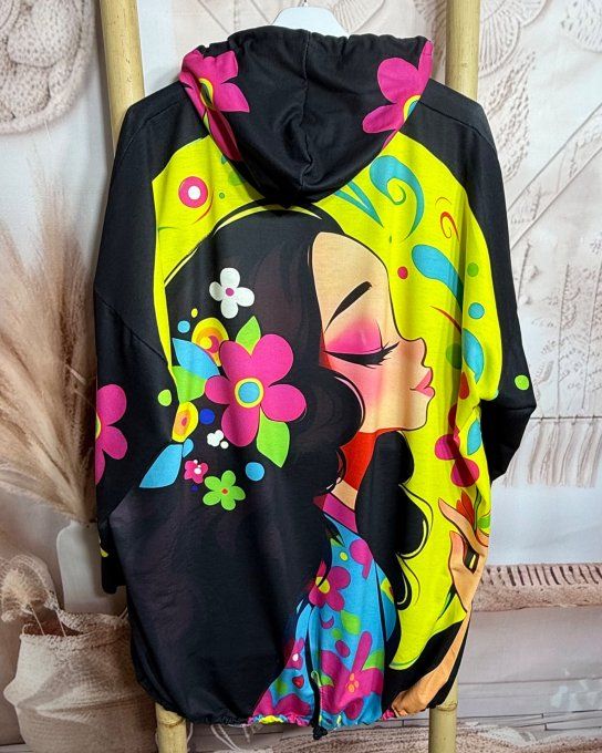 Sweat fin à capuche long noir The Pretty Hippie Girl du 40 au 52/54 