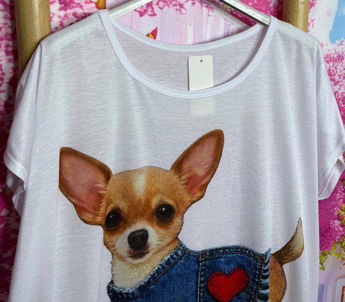 Tee-shirt ample blanc Mon petit Teckel au pull bleu coeur rouge du 38 au 50/52 