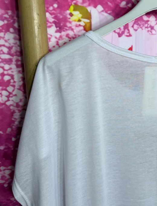 Tee-shirt ample blanc Mon petit Teckel au pull bleu coeur rouge du 38 au 50/52 