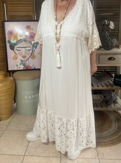Robe longue blanche broderie crochet beige Bohème Chic du 38 au 48/50 