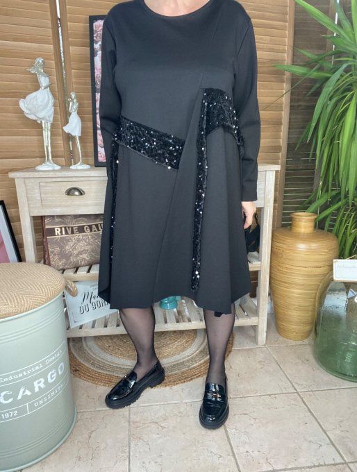 Robe patineuse asymétrique noire sequins brillants noirs du 36 au 46 