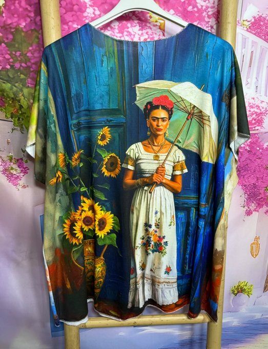 Top fin ample bleu nuit Frida Kahlo à l'Ombrelle du 42 au 54/56 