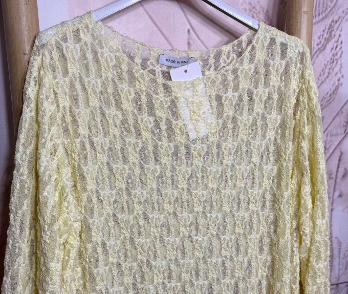 Top asymétrique dentelle jaune pastel manches longues confort +++ du 36 au 48  