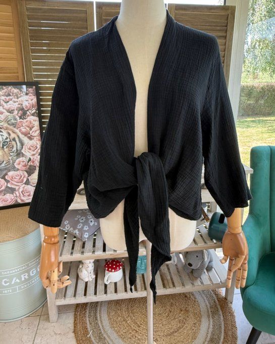 Gilet boléro gaze de coton noir douceur +++ du 38 au 50/52 et même + 