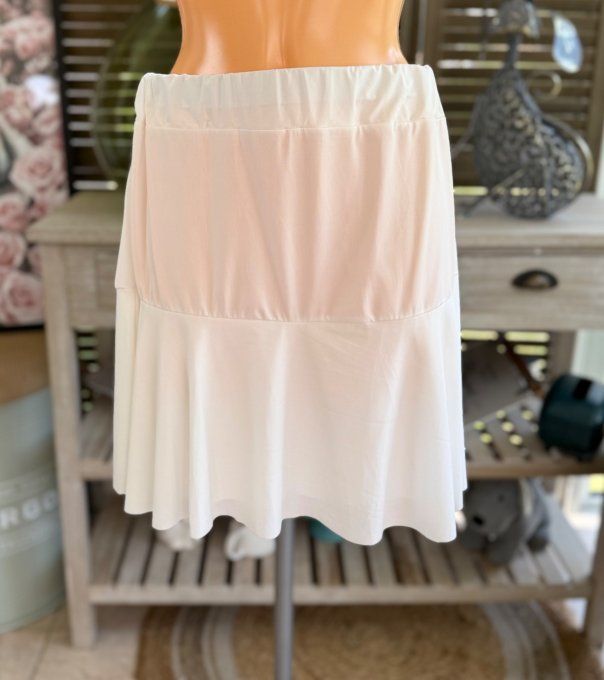 Jupe -short ample blanche stretch ++++ du 38 au 54 