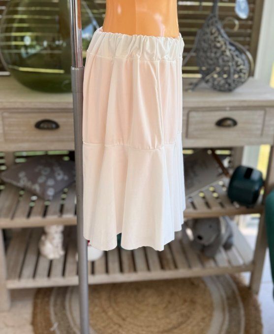 Jupe -short ample blanche stretch ++++ du 38 au 54 