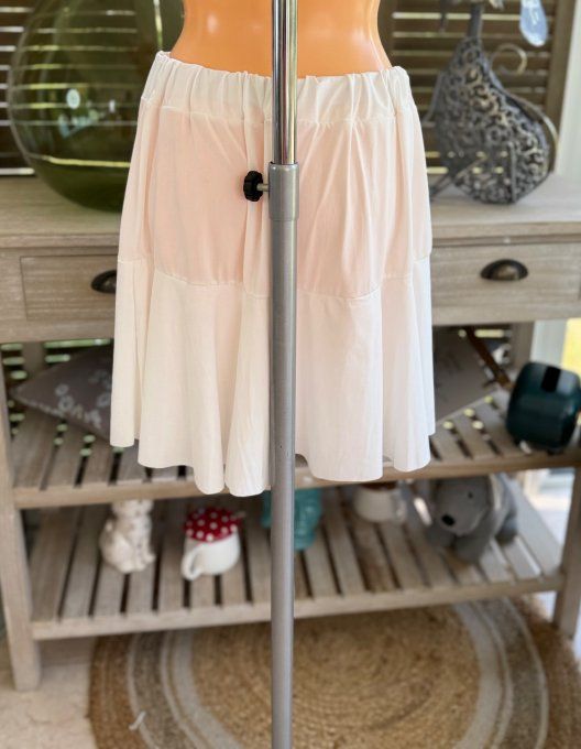 Jupe -short ample blanche stretch ++++ du 38 au 54 