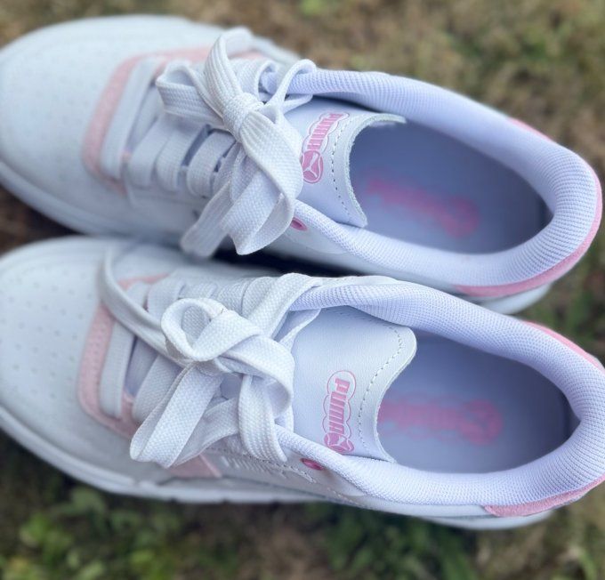 Baskets compensées PUMA CALI COURT CUIR blanc et rose poudré  confort ++++   