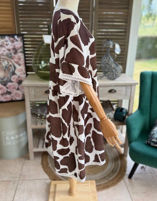 Robe courtes manches pagodes cow choco et crème + broderies du 42 au 50/52 