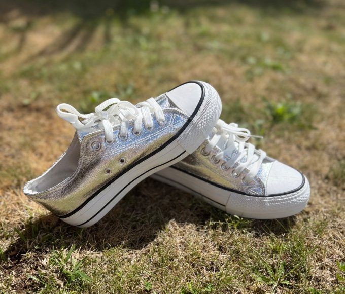 Baskets basses simili-cuir métal argenté confort ++++    