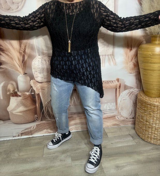 Top asymétrique dentelle noire manches longues confort +++ du 36 au 48 