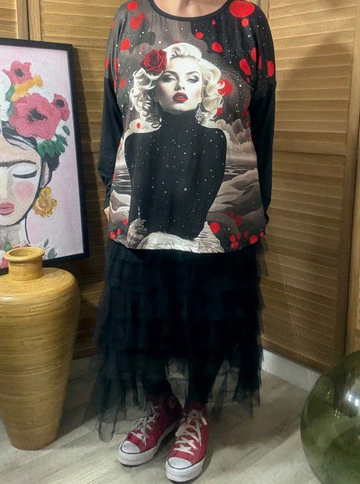 Top ample noir manches longues Marilyn Monroe du 40 au 52