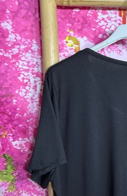 Tee-shirt trapèze noir manches courtes Col V Snoopy et son amoureuse du 42 au 56 