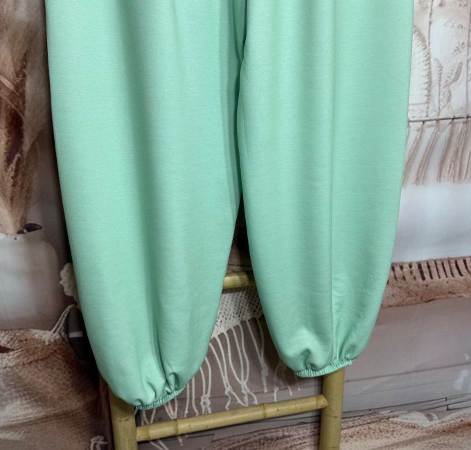 Pantalon coupe "Aladin" vert Menthe cuisses bouffantes bas élastiqué confort +++ du 40 au 50/52